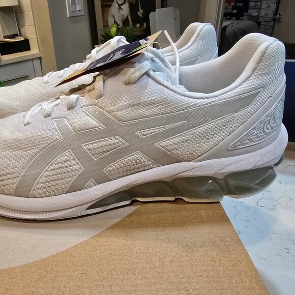 Asics Gel-Quantum 180 VII Running Shoe Sneaker Mens Size 12 ALL WHITE NEW - Picture 1 of 7